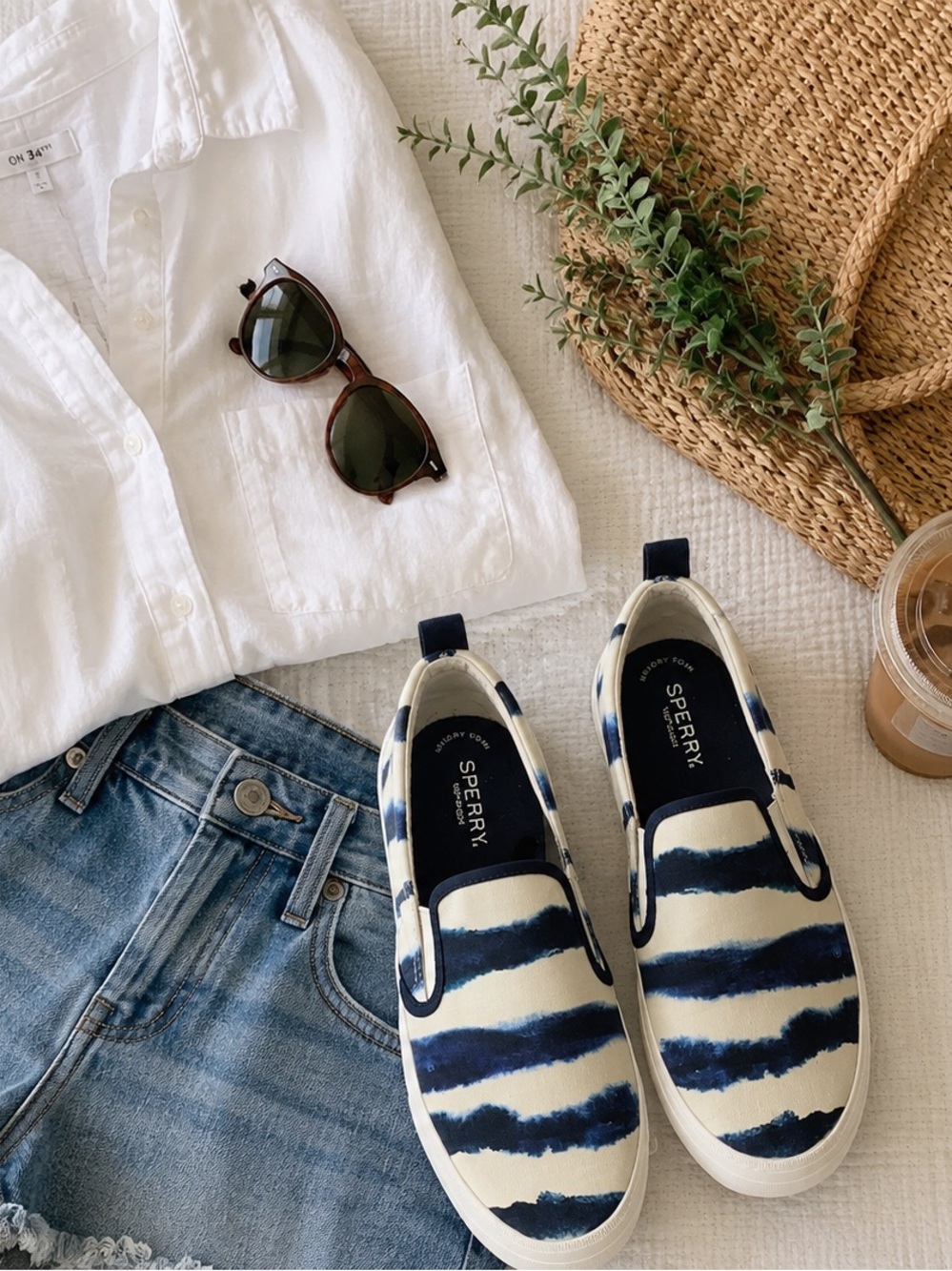 Sperry Crest Twin Gore Slip On Sneakers Navy Tie Dye Canvas Women's 8